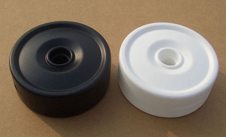 This is the product image for Giant Draughts White. Detail: SPARES. Product ID: GCCDW.
 
				Price: $25.00.